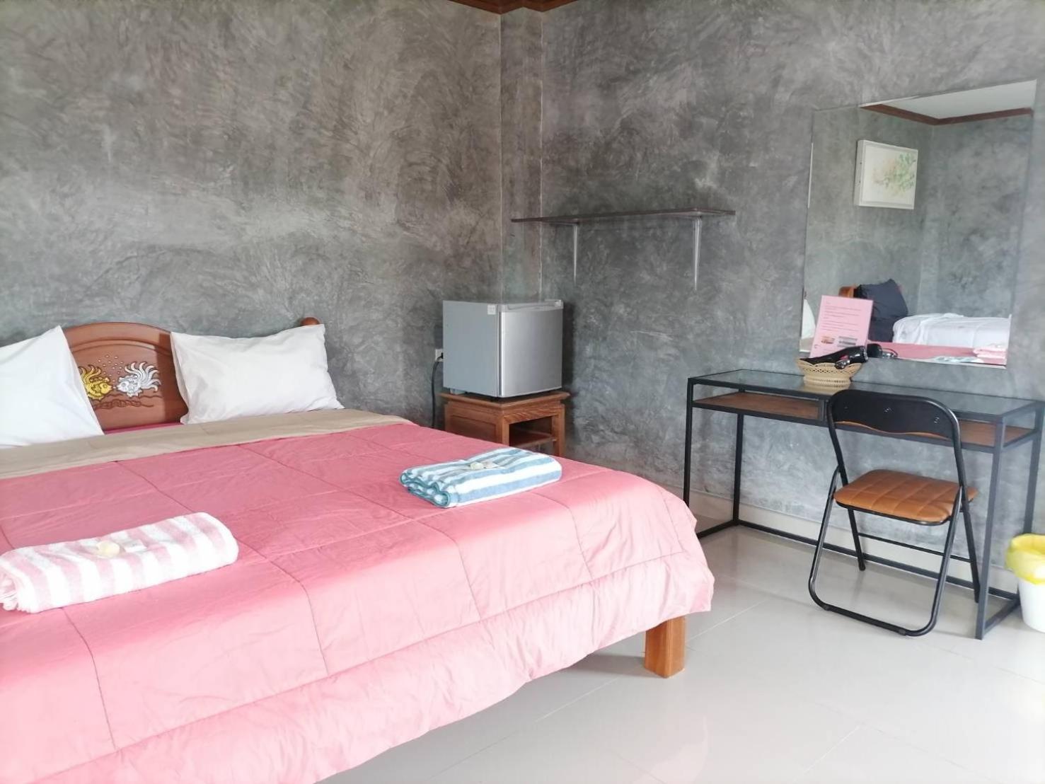 Guesthouse Phuket Airport Ban Bo Han Exterior photo